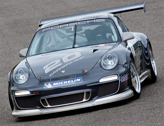 Фейслифтинг купе Porsche 911 GT3